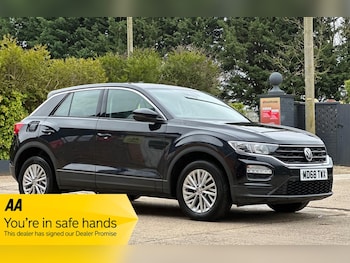 Used Volkswagen T-Roc 2019 for sale - 77849113: Photo