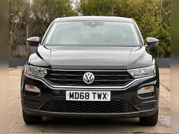 Used Volkswagen T-Roc 2019 for sale - 77849113: Photo