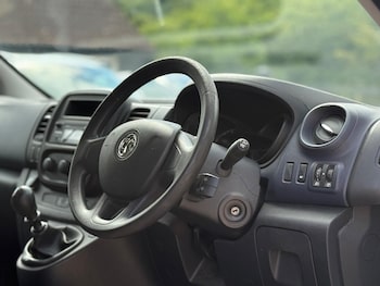 Used Vauxhall Vivaro 2016 for sale - 78584149: Photo