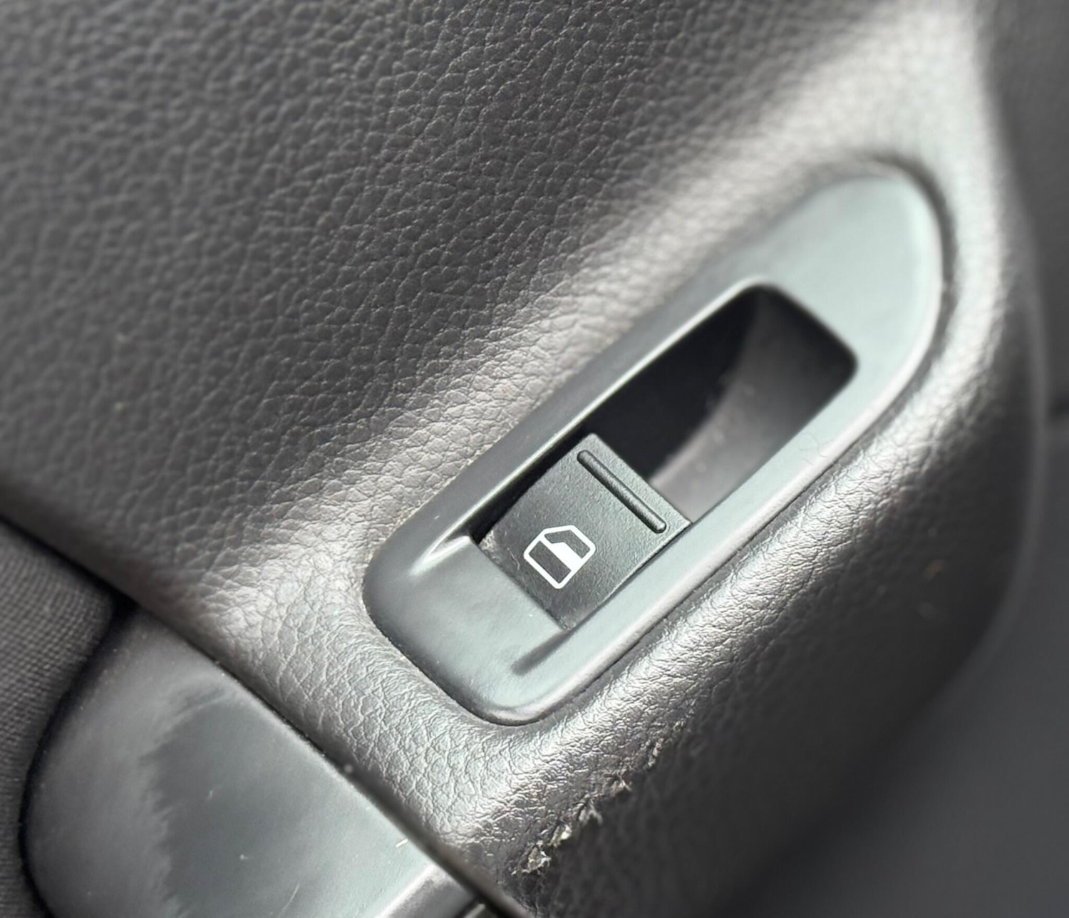 Used Volkswagen Golf 2012 for sale - 77520050: Photo 41