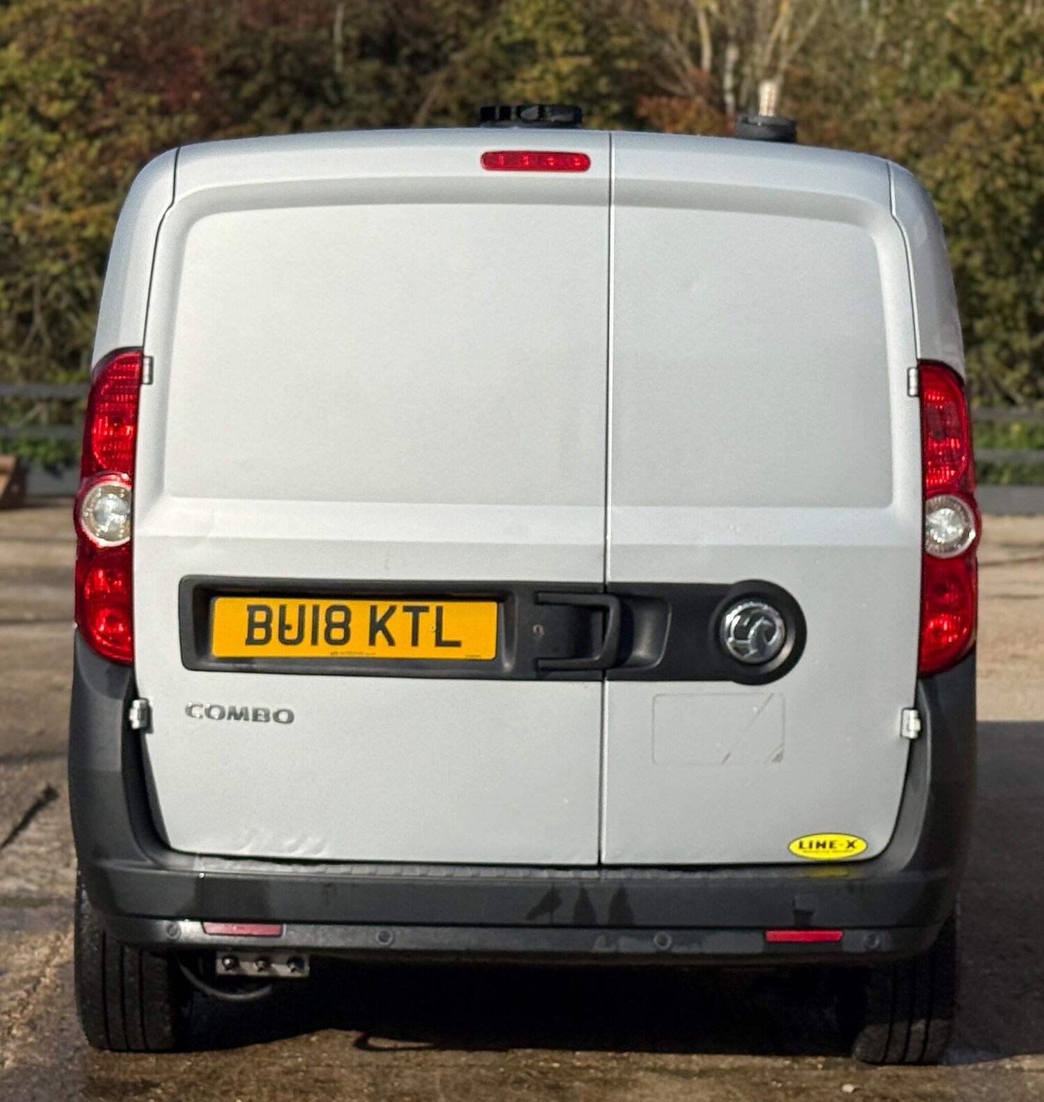 Used Vauxhall Combo 2018 for sale - 76412644: Photo 4
