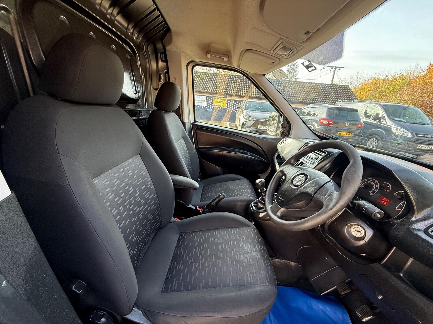 Used Vauxhall Combo 2018 for sale - 76412644: Photo 8