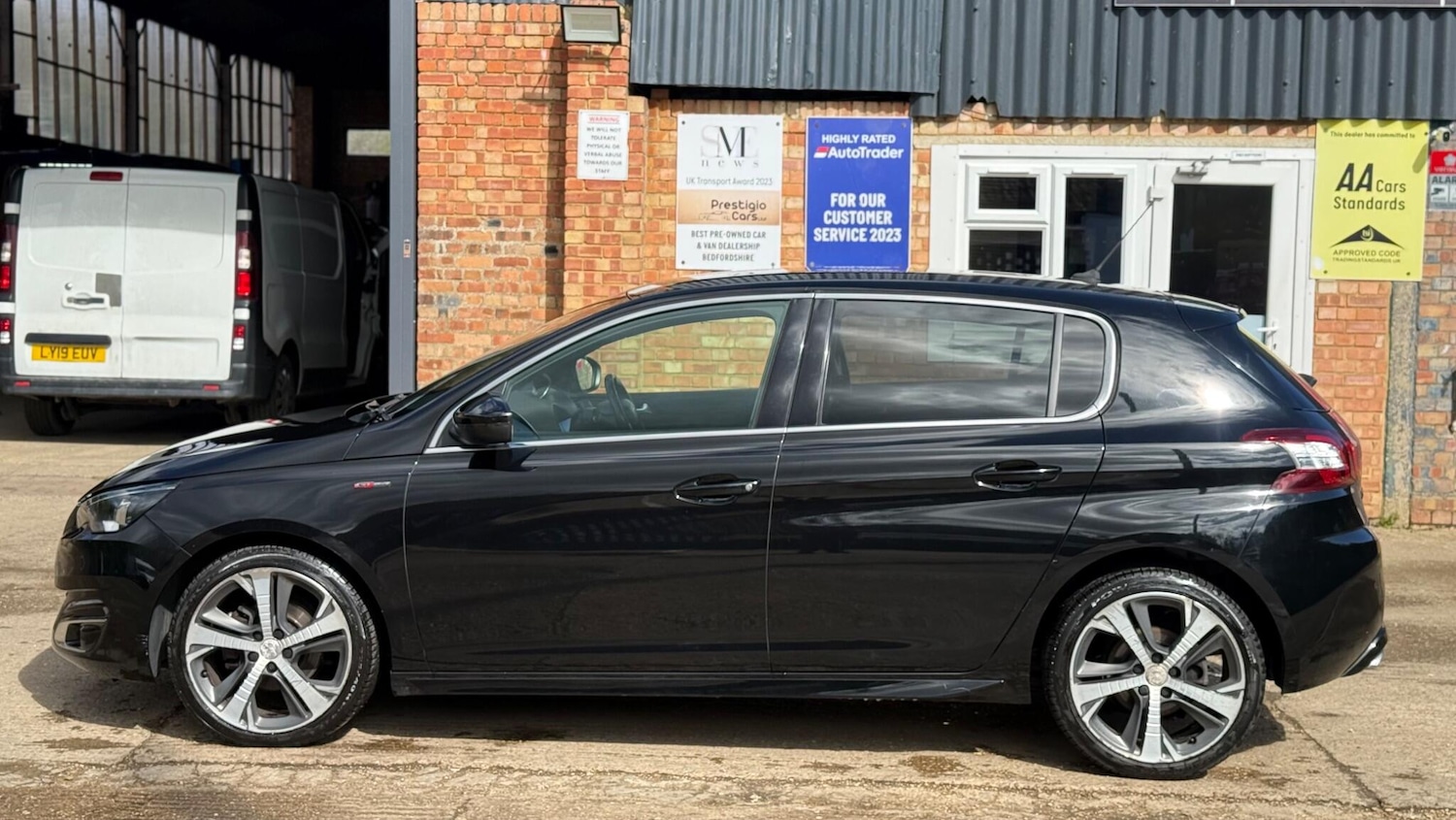 Used Peugeot 308 2015 for sale - 78015979: Photo 10