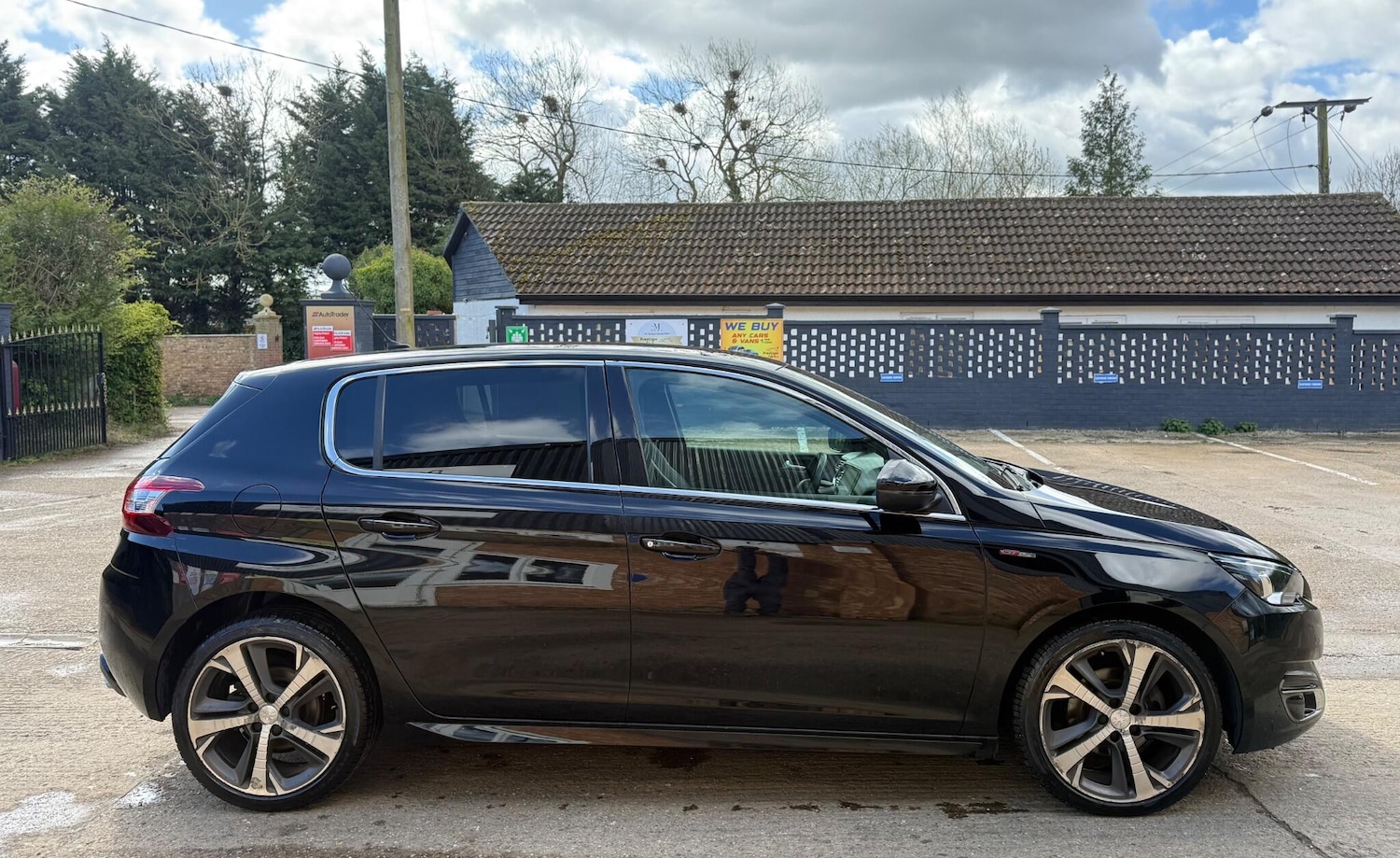 Used Peugeot 308 2015 for sale - 78015979: Photo 12