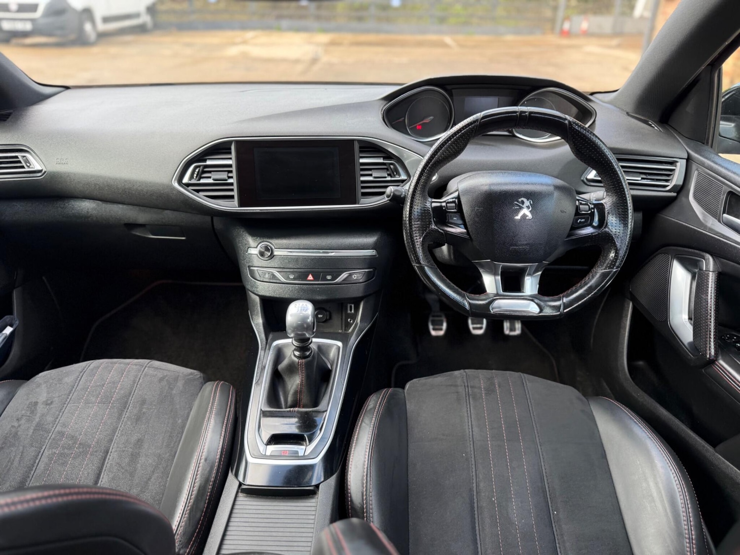 Used Peugeot 308 2015 for sale - 78015979: Photo 17