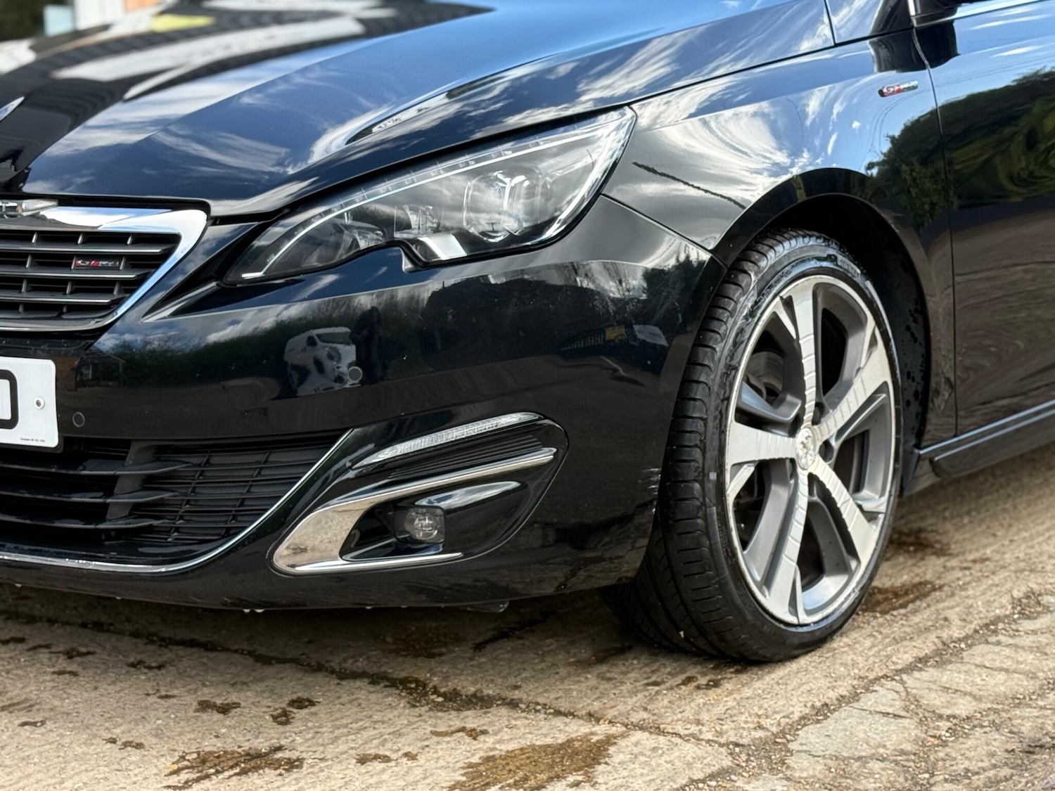 Used Peugeot 308 2015 for sale - 78015979: Photo 24