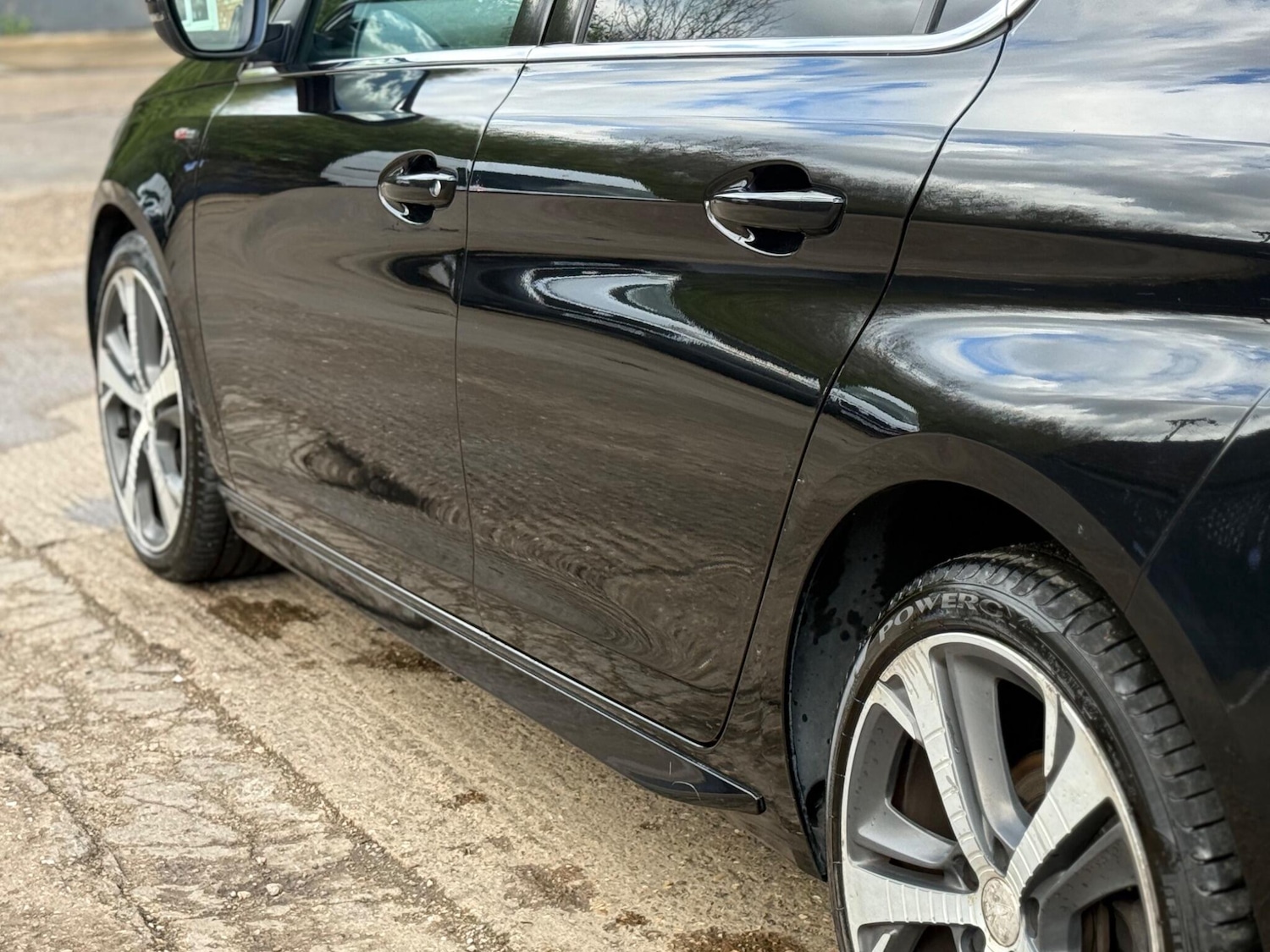 Used Peugeot 308 2015 for sale - 78015979: Photo 27