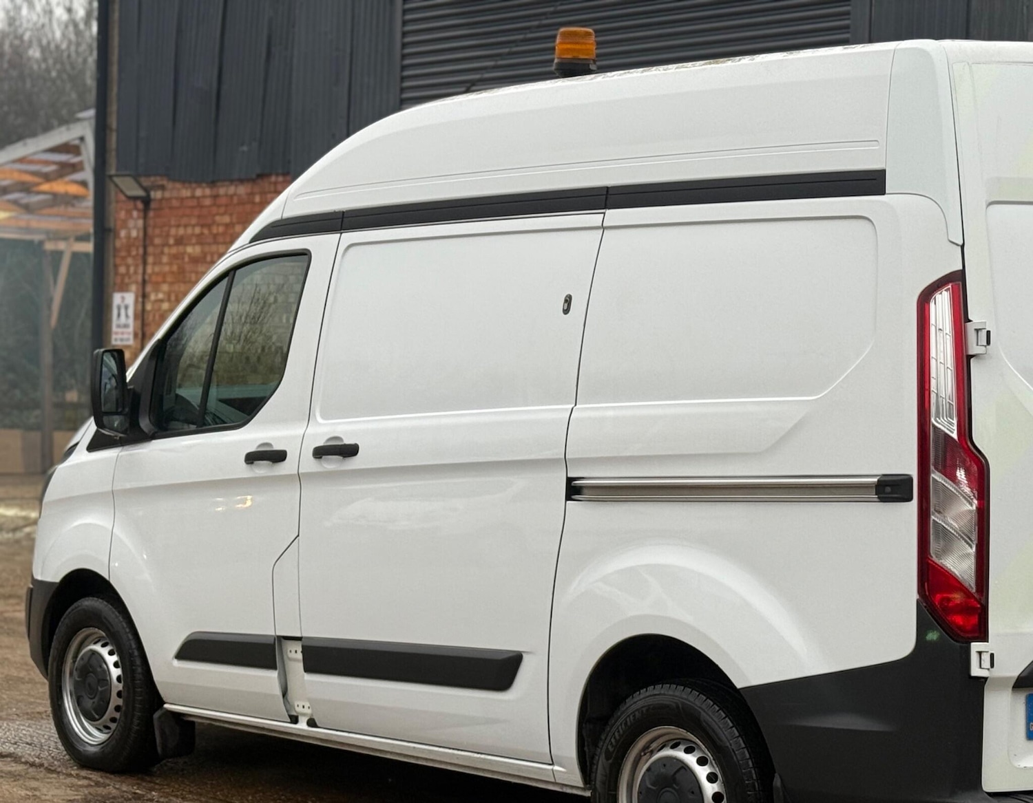 Used Ford Transit Custom 2017 for sale - 77139297: Photo 30