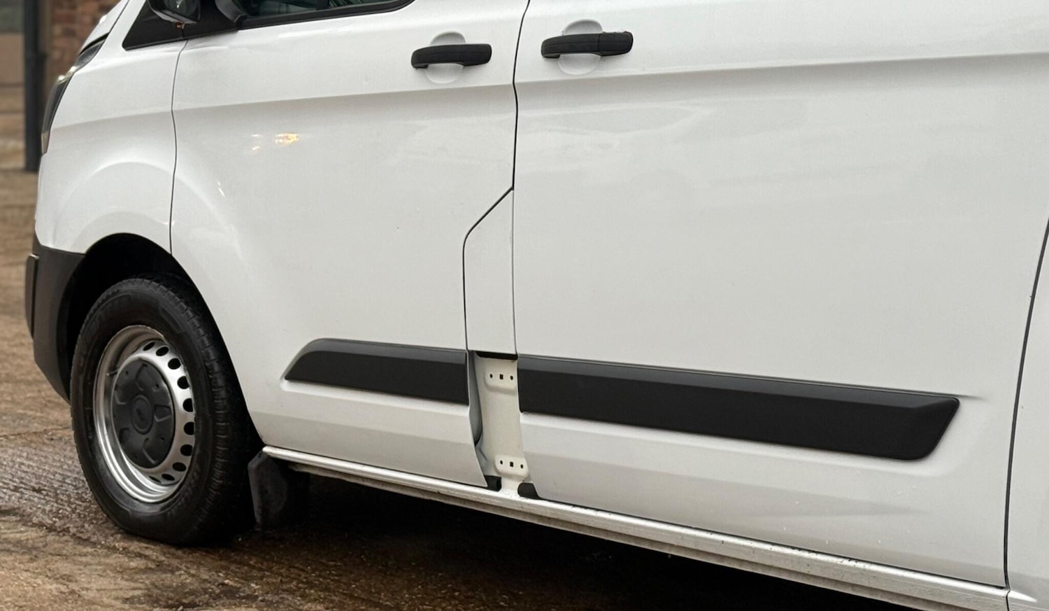 Used Ford Transit Custom 2017 for sale - 77139297: Photo 31