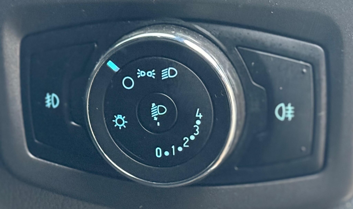 Used Ford Transit Custom 2017 for sale - 77139297: Photo 37