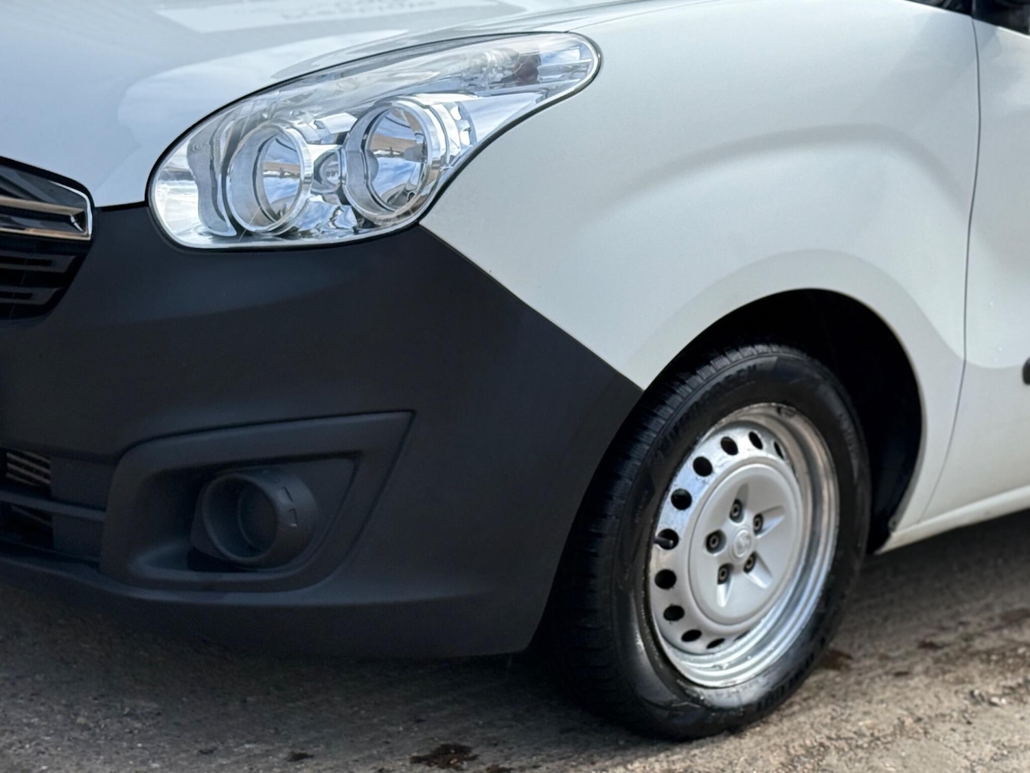 Used Vauxhall Combo 2015 for sale - 78132123: Photo 23