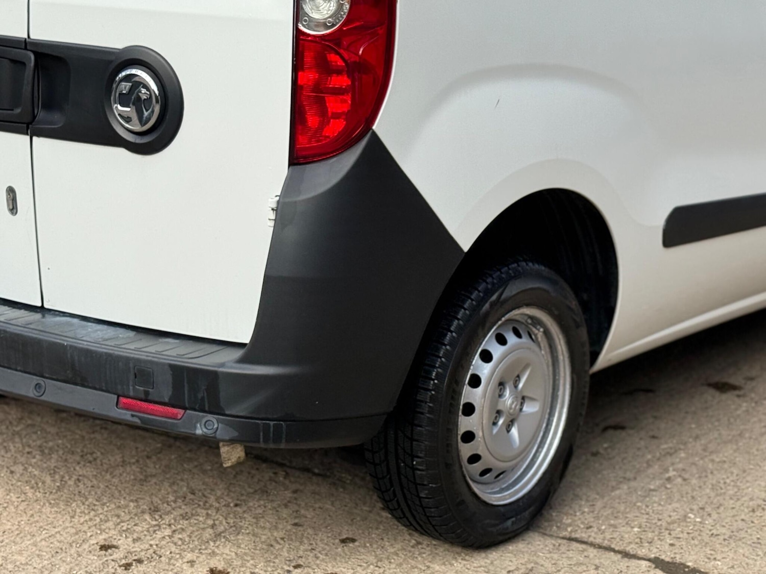 Used Vauxhall Combo 2015 for sale - 78132123: Photo 29