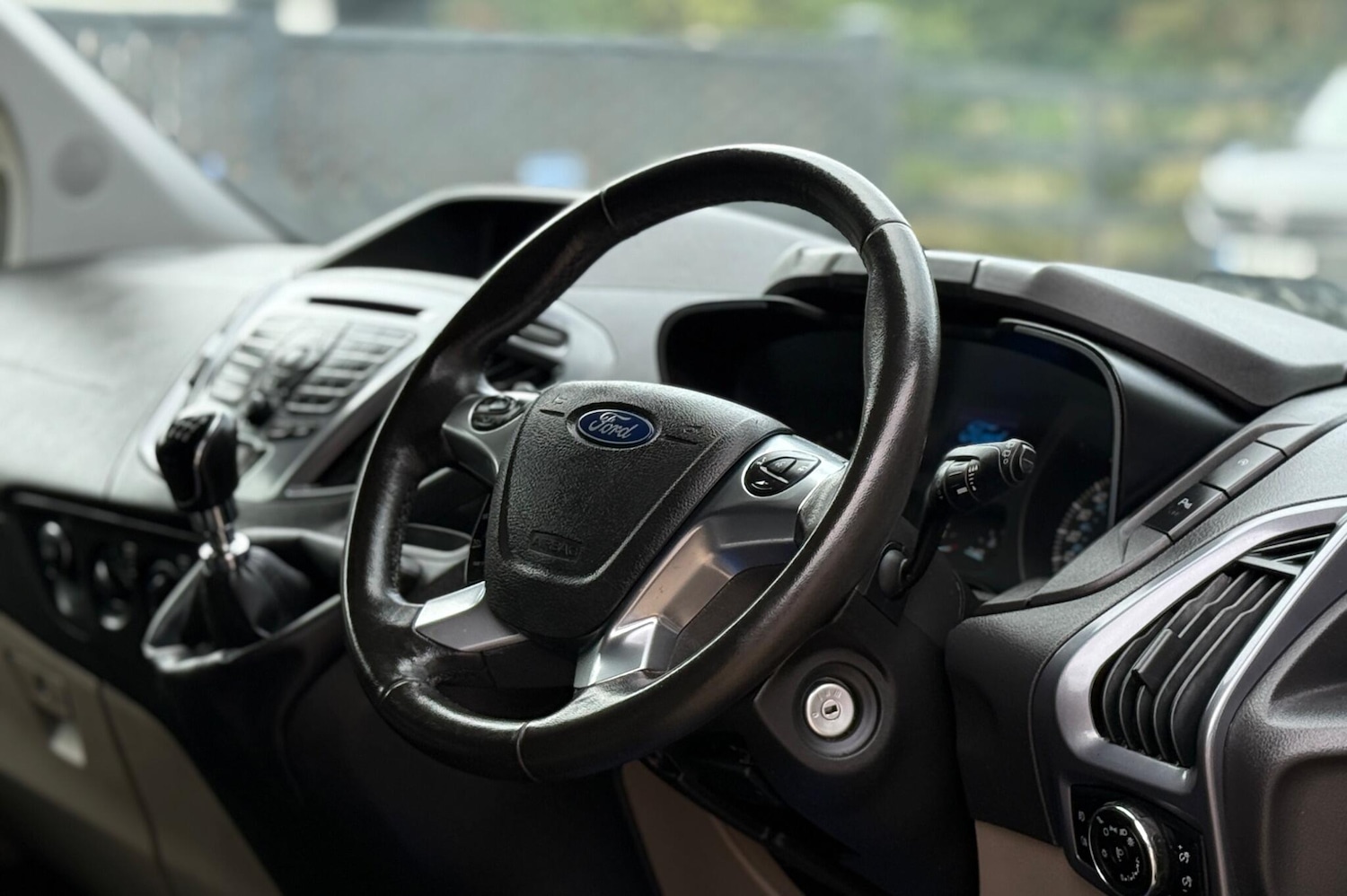 Used Ford Tourneo Custom 2017 for sale - 76128036: Photo 13