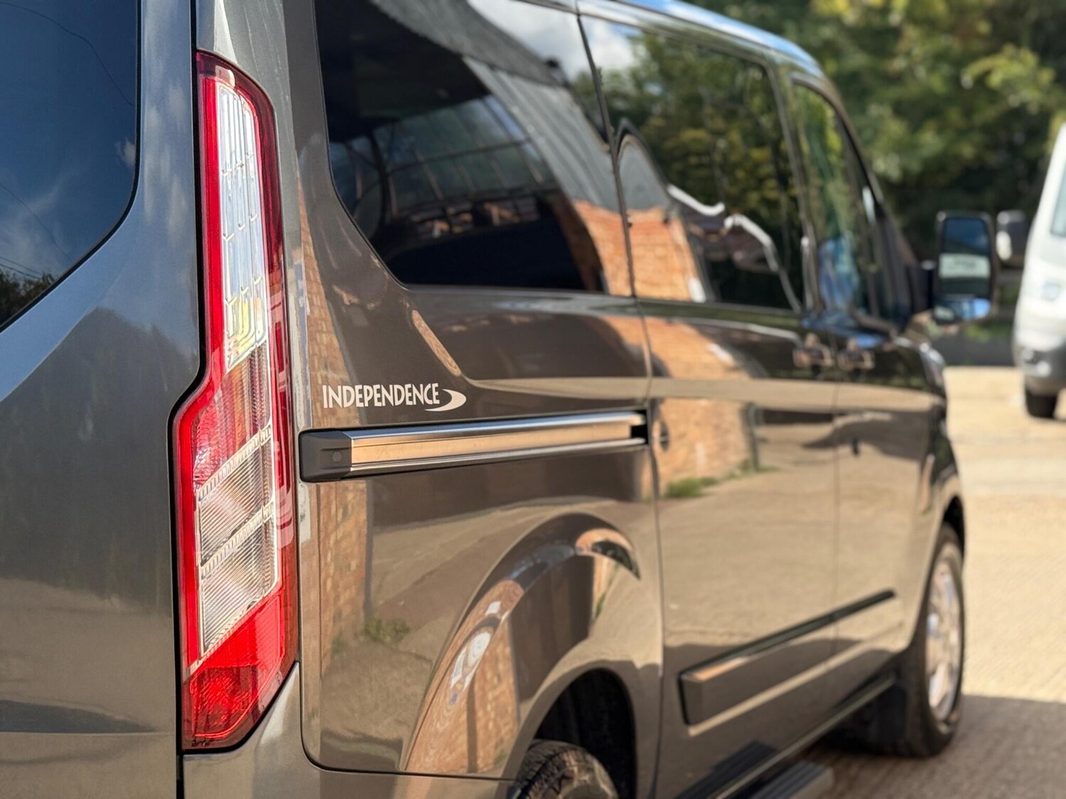 Used Ford Tourneo Custom 2017 for sale - 76128036: Photo 31