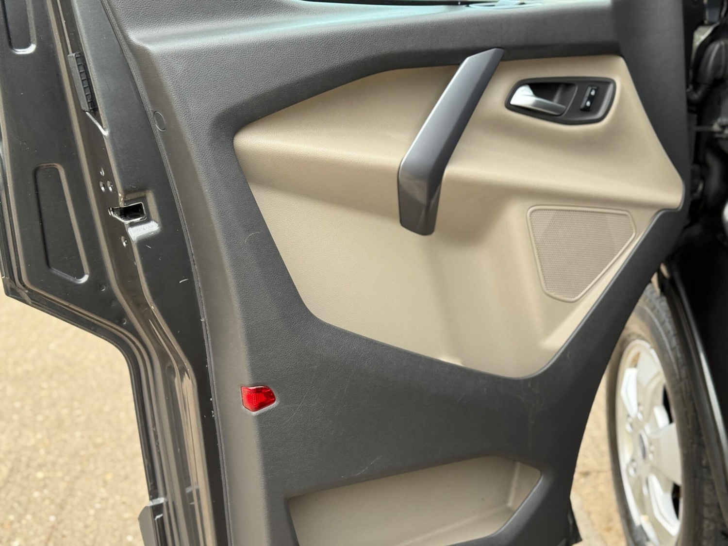 Used Ford Tourneo Custom 2017 for sale - 76128036: Photo 36
