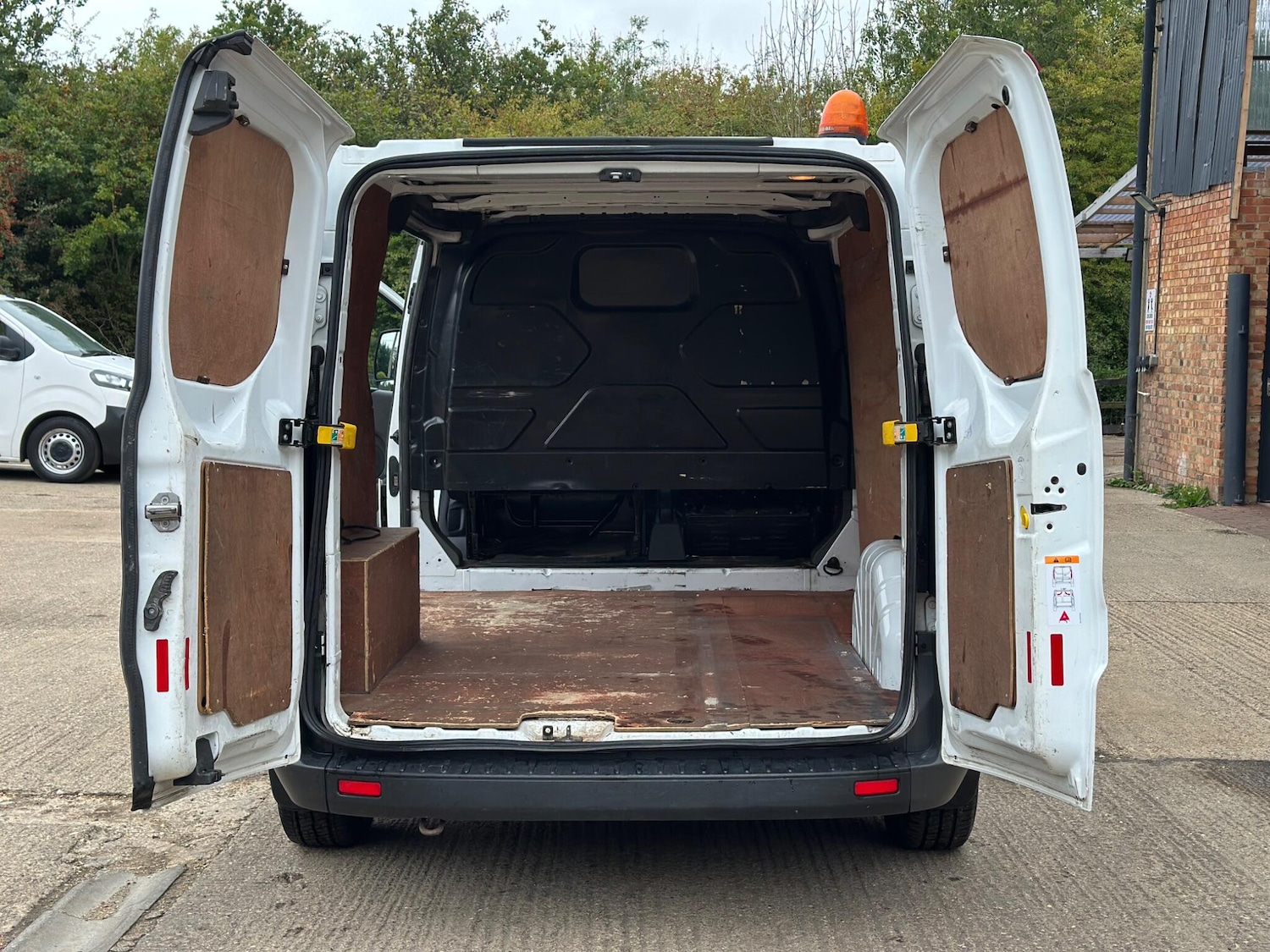 Used Ford Transit Custom 2019 for sale - 75987206: Photo 14
