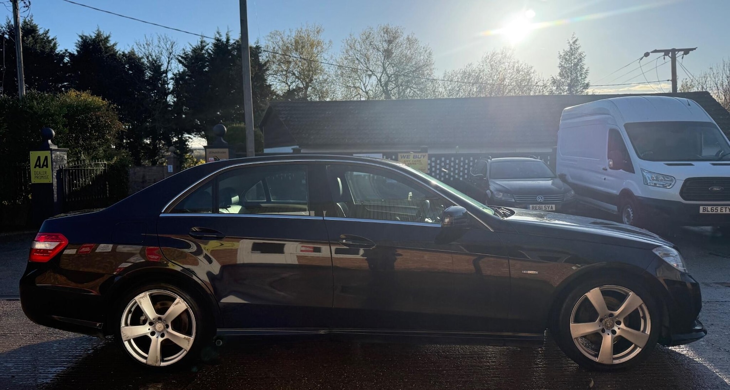 Used Mercedes-Benz E Class 2012 for sale - 76429505: Photo 11