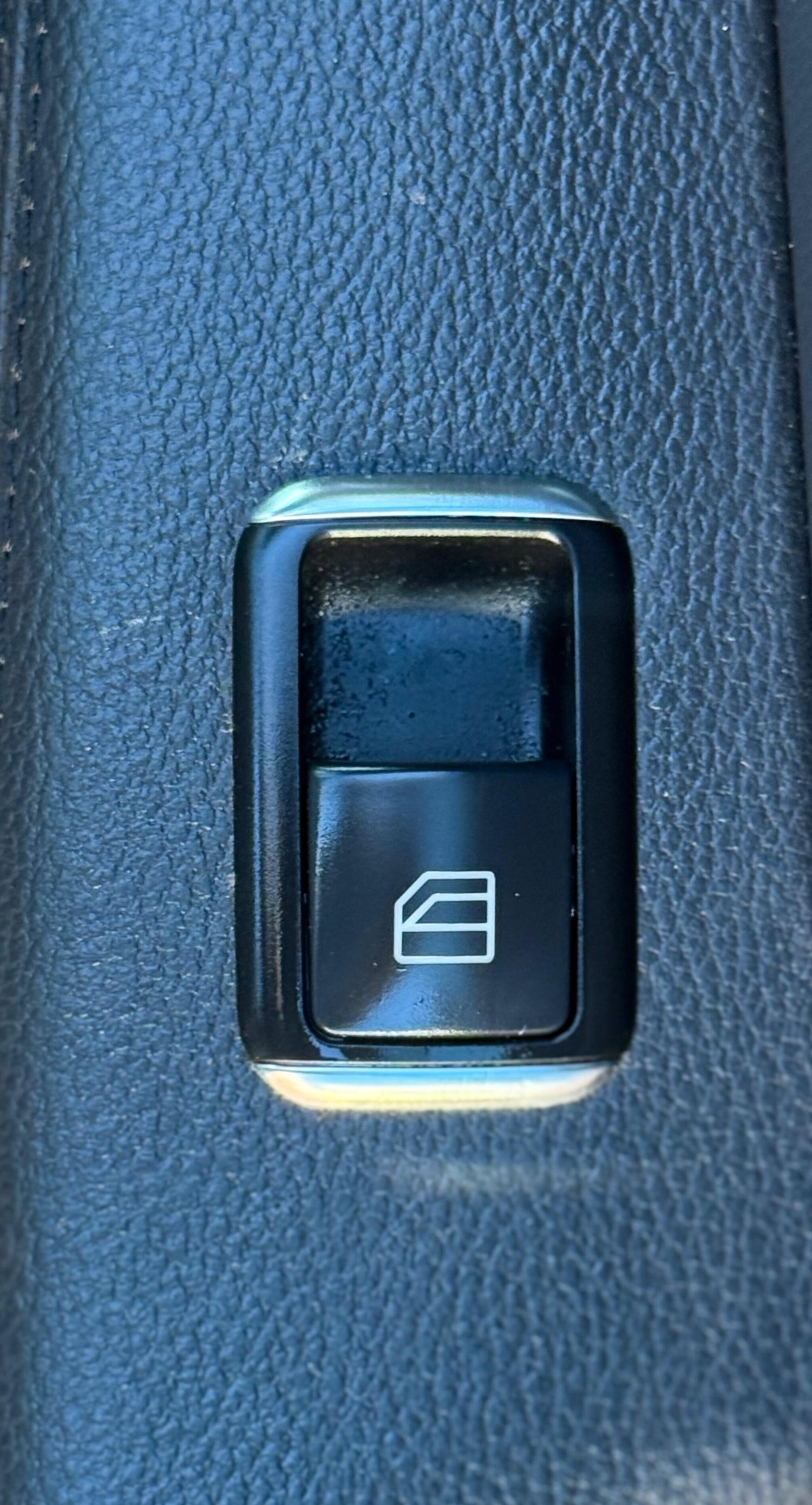 Used Mercedes-Benz E Class 2012 for sale - 76429505: Photo 39