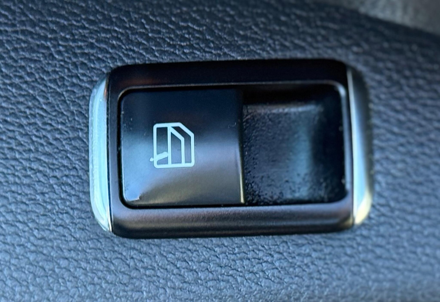 Used Mercedes-Benz E Class 2012 for sale - 76429505: Photo 47