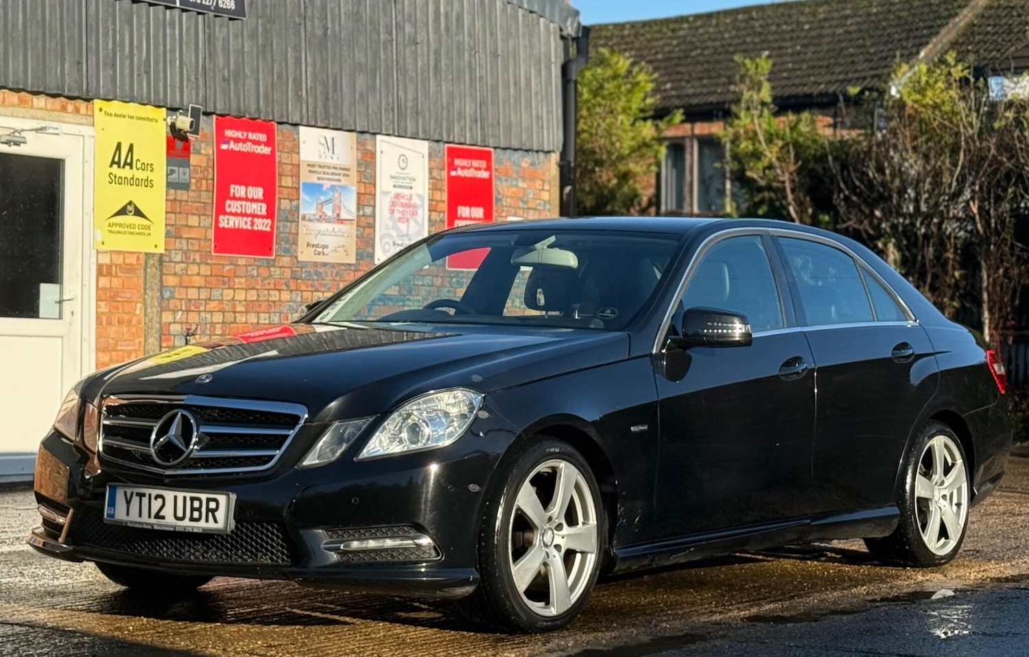 Used Mercedes-Benz E Class 2012 for sale - 76429505: Photo 5