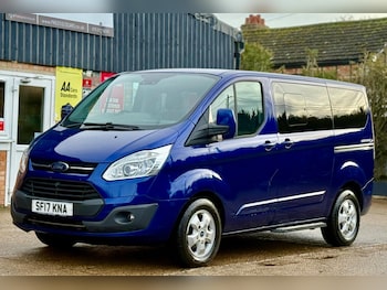 Used Ford Tourneo Custom 2017 for sale - 77629471: Photo