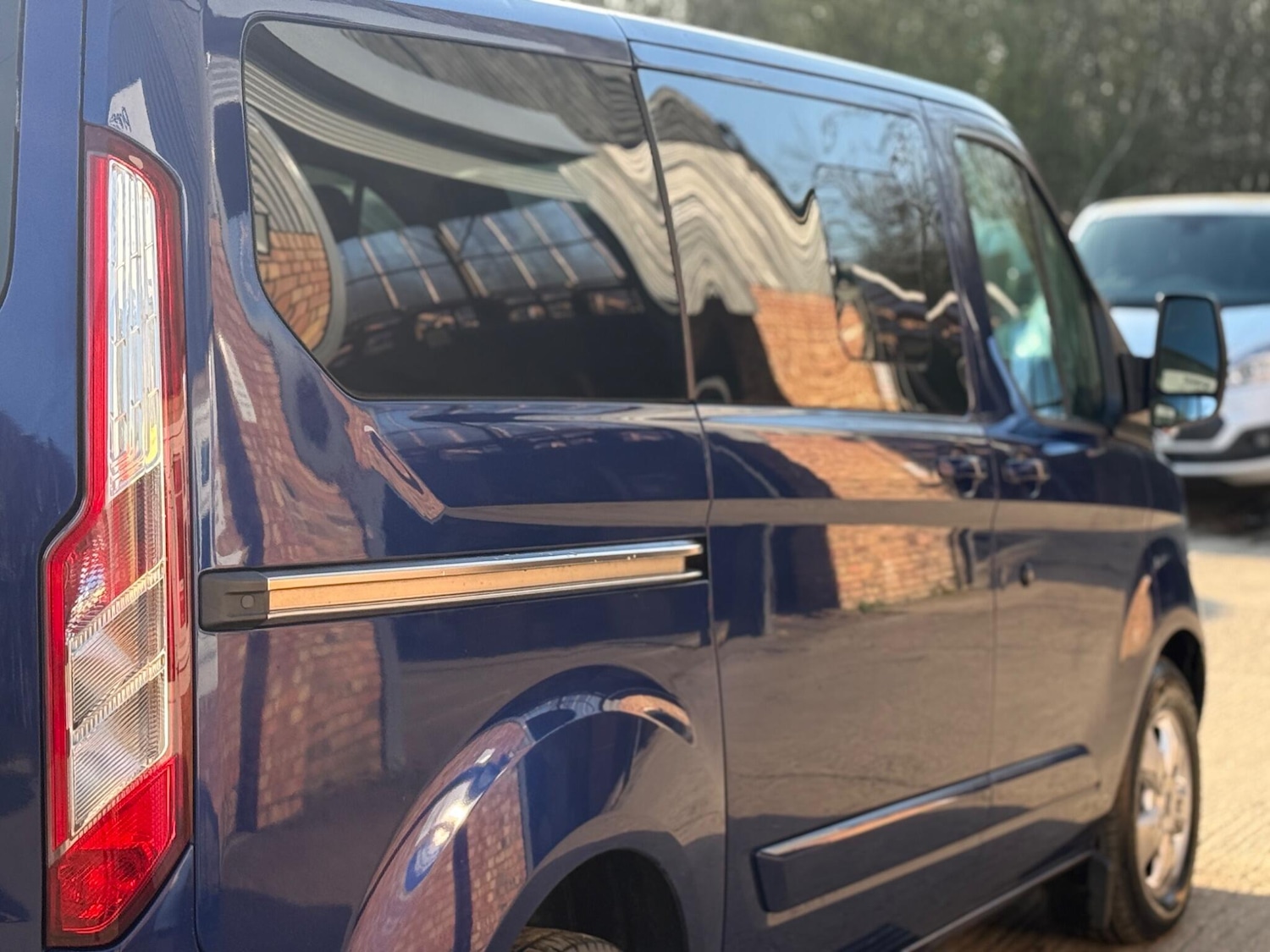 Used Ford Tourneo Custom 2017 for sale - 77629471: Photo 47