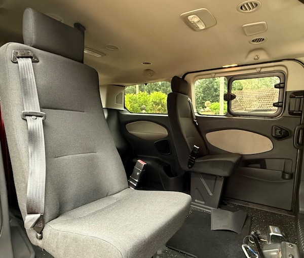 Used Ford Tourneo Custom 2018 for sale - 75348987: Photo 15