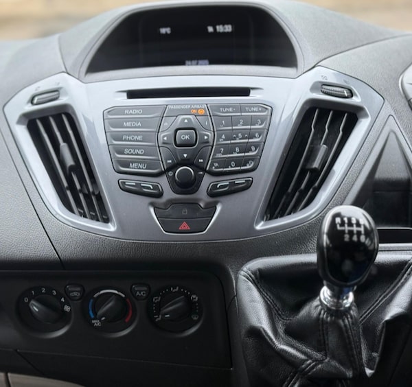 Used Ford Tourneo Custom 2018 for sale - 75348987: Photo 19