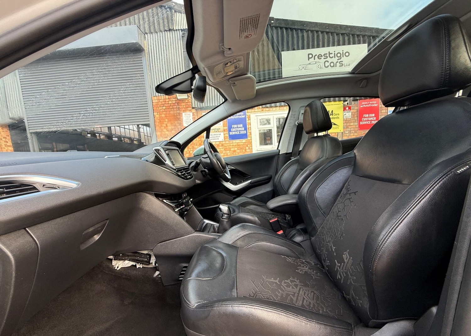 Used Peugeot 208 2012 for sale - 76685570: Photo 17