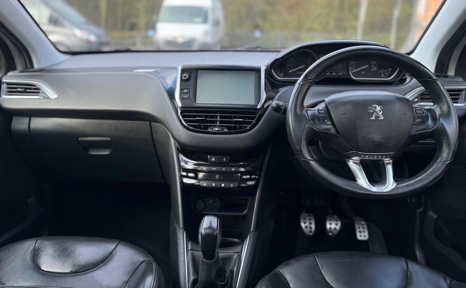 Used Peugeot 208 2012 for sale - 76685570: Photo 20