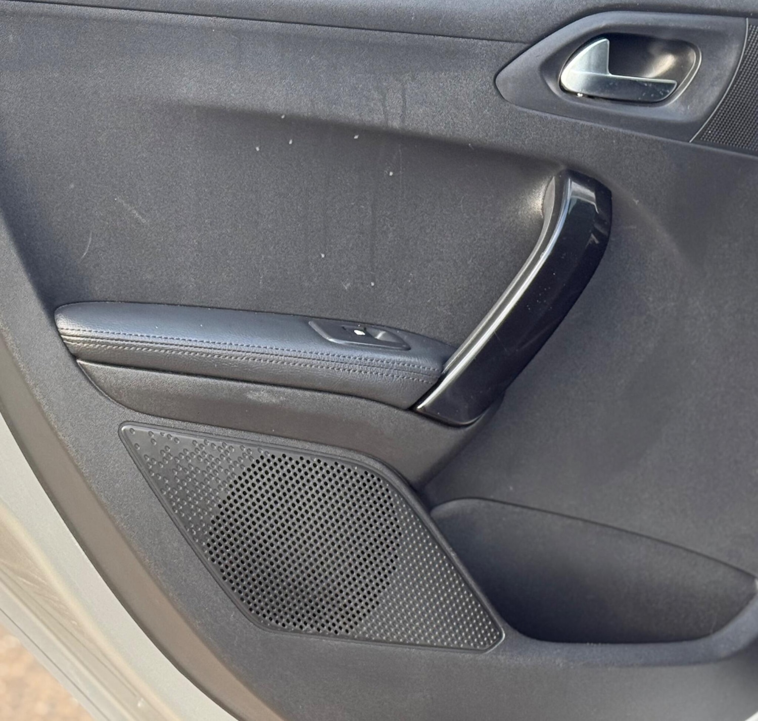 Used Peugeot 208 2012 for sale - 76685570: Photo 21