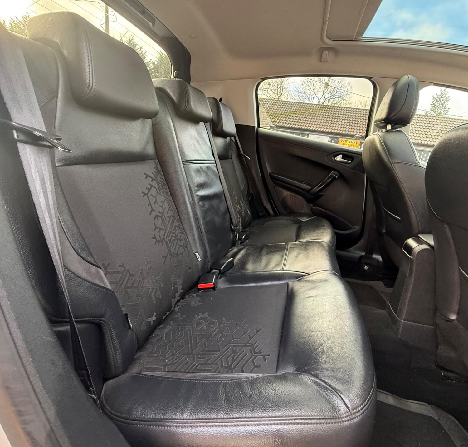 Used Peugeot 208 2012 for sale - 76685570: Photo 22