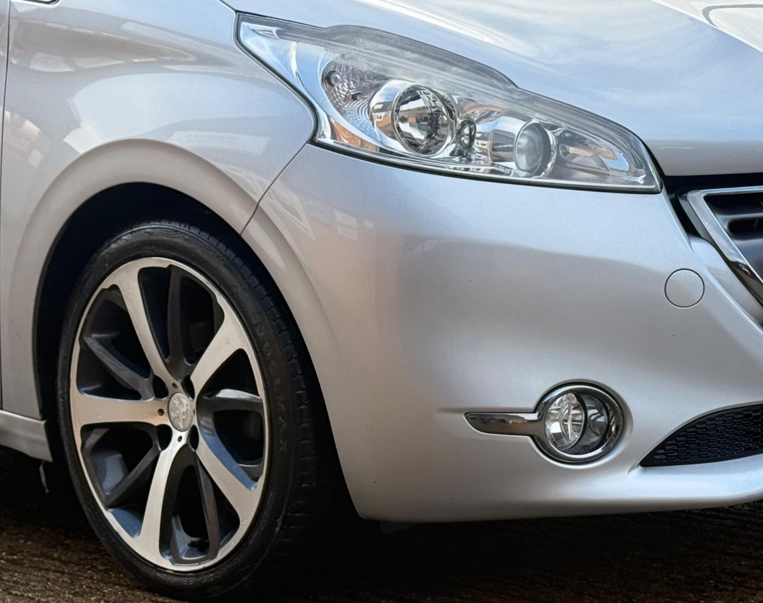 Used Peugeot 208 2012 for sale - 76685570: Photo 27