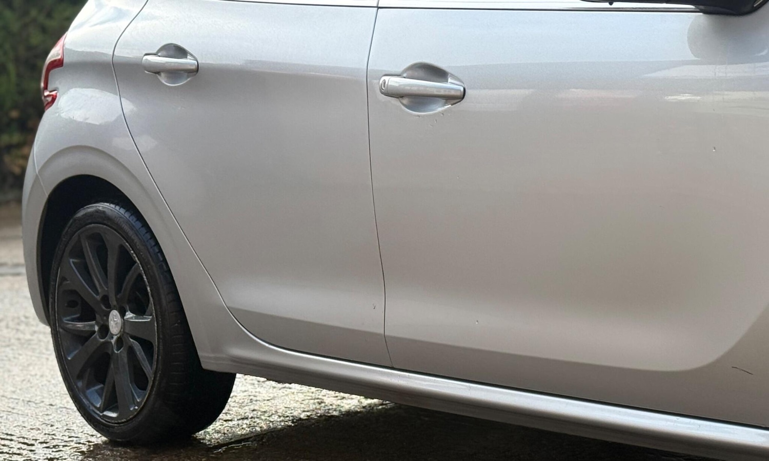 Used Peugeot 208 2012 for sale - 76685570: Photo 29