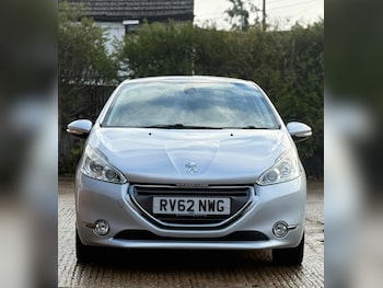 Used Peugeot 208 2012 for sale - 76685570: Photo