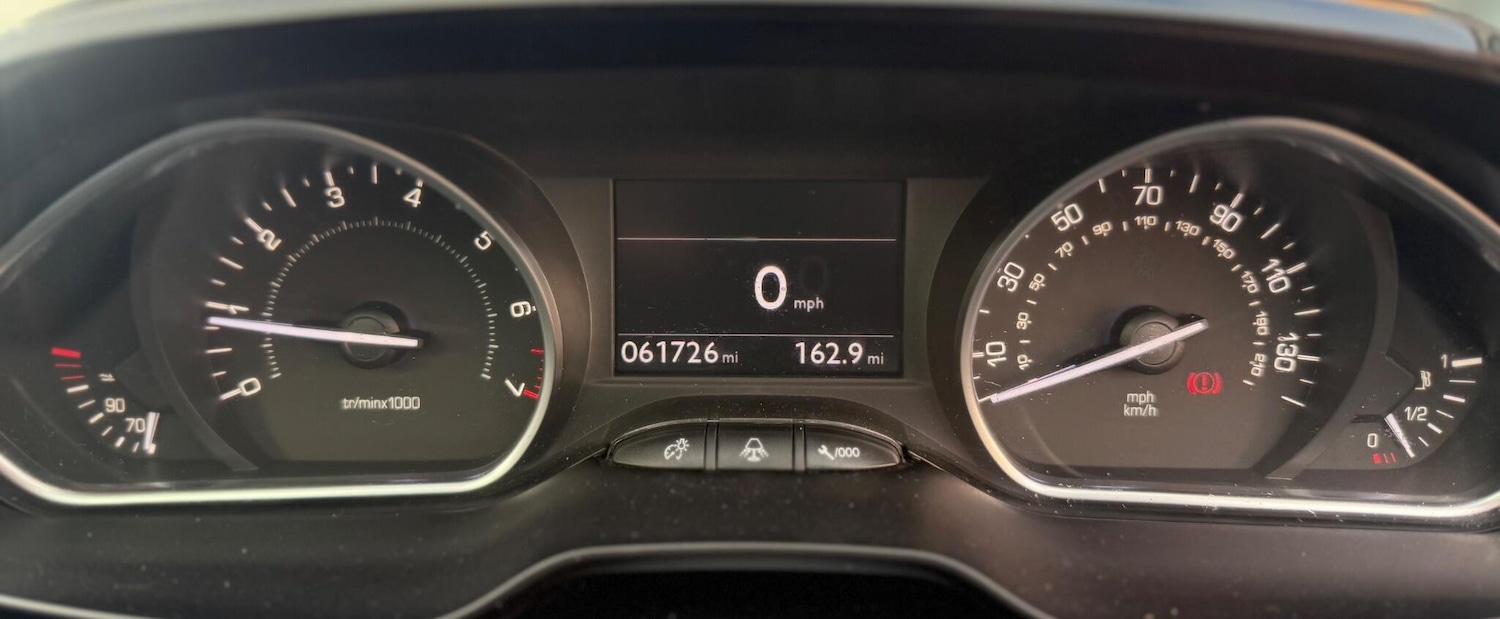 Used Peugeot 208 2012 for sale - 76685570: Photo 46