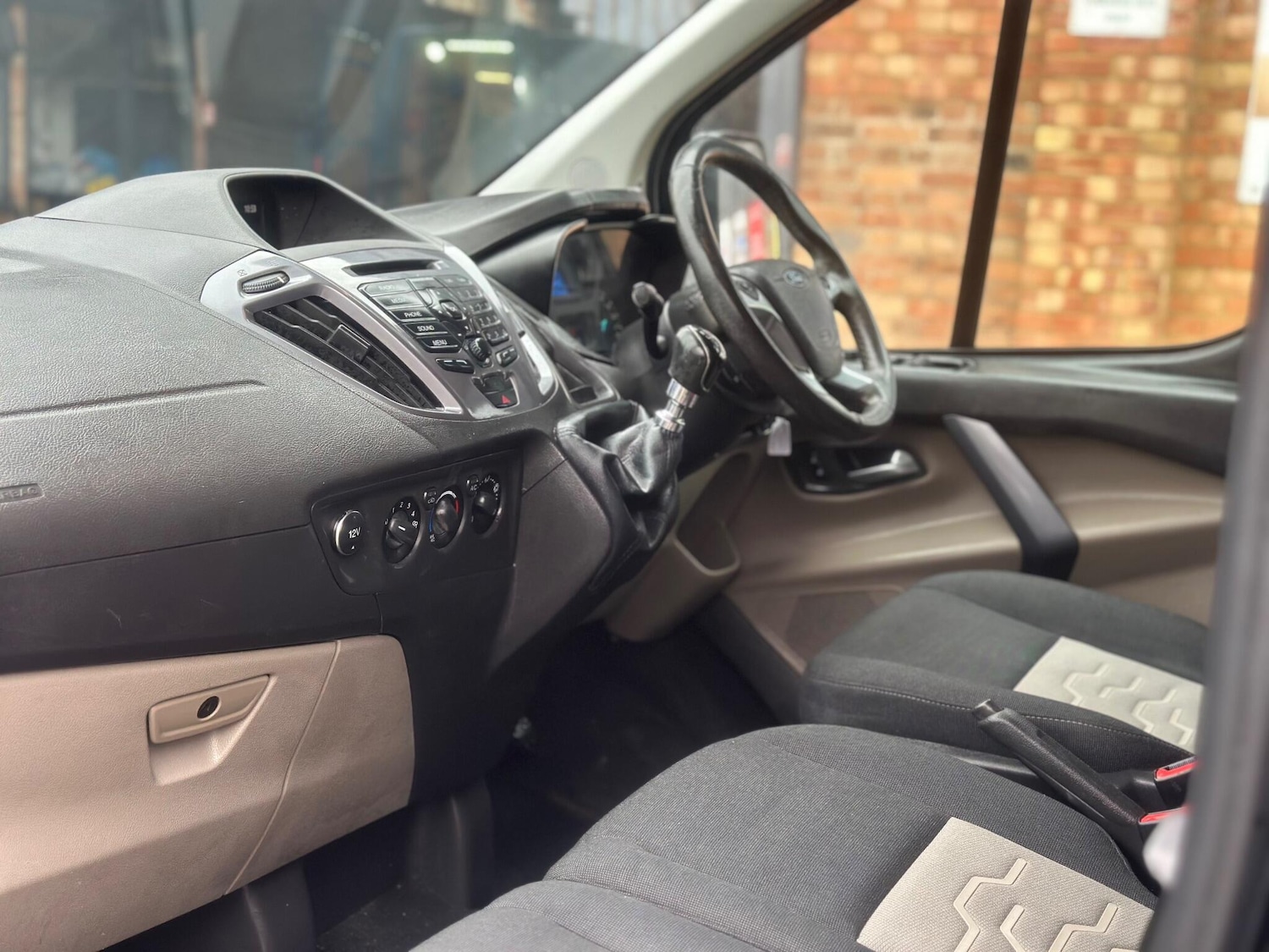 Used Ford Tourneo Custom 2017 for sale - 76554434: Photo 13