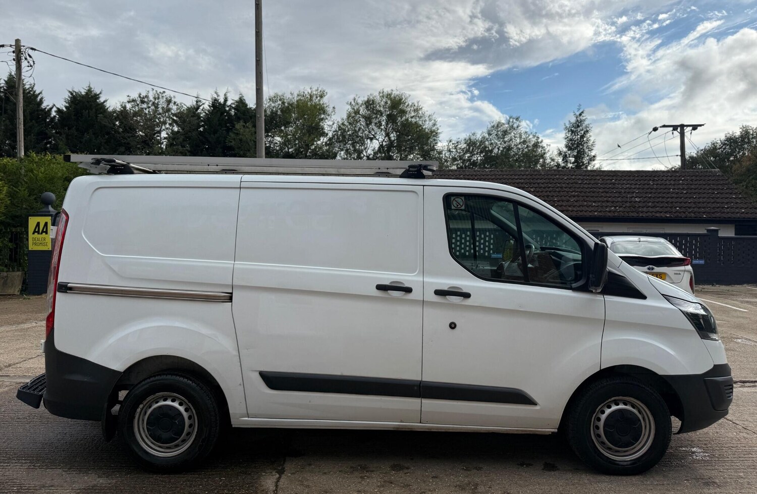 Used Ford Transit Custom 2017 for sale - 76253167: Photo 10