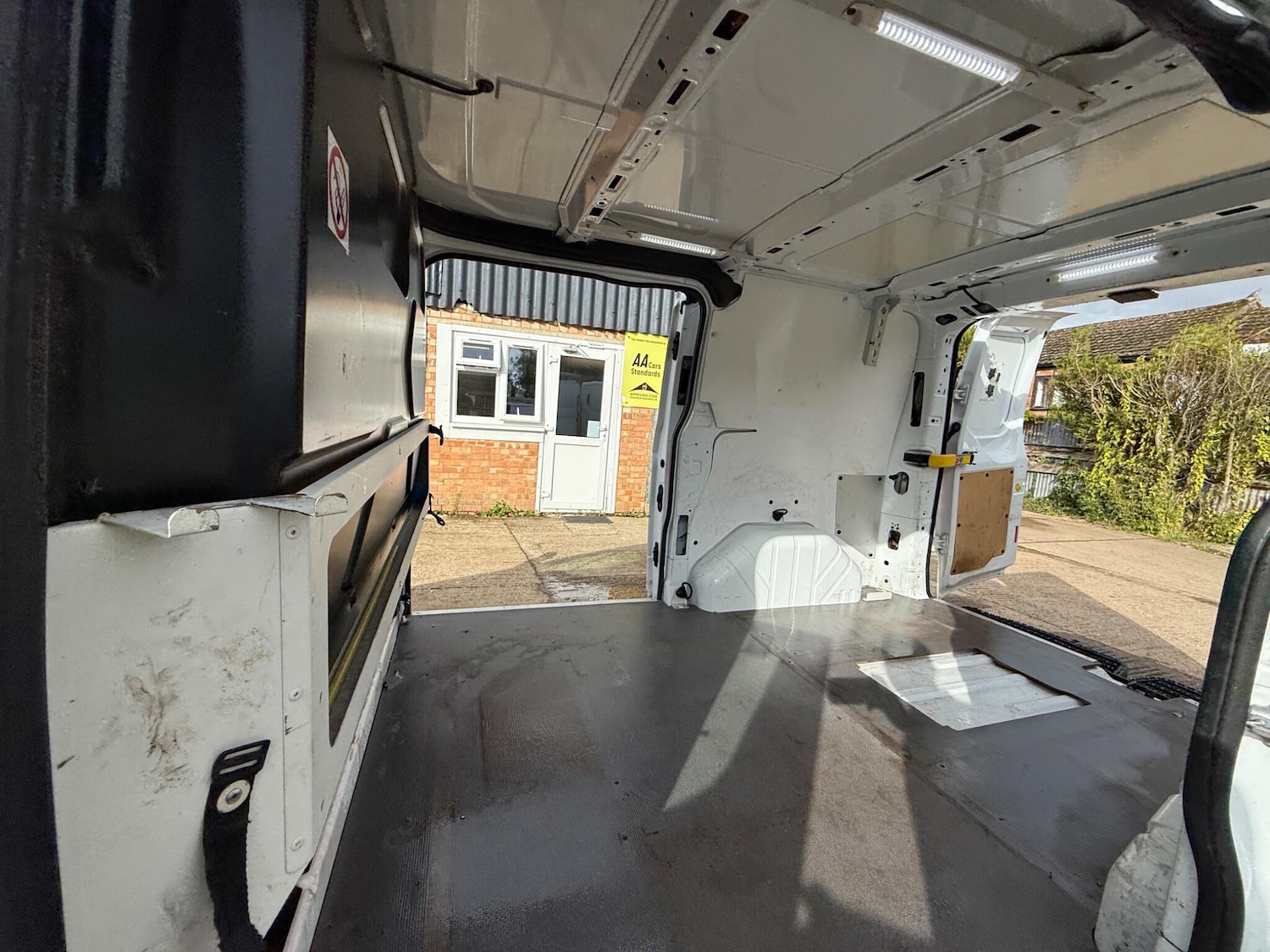 Used Ford Transit Custom 2017 for sale - 76253167: Photo 15