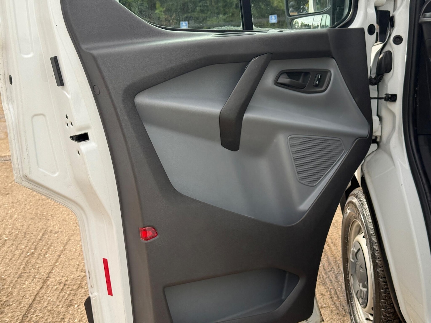 Used Ford Transit Custom 2017 for sale - 76253167: Photo 35