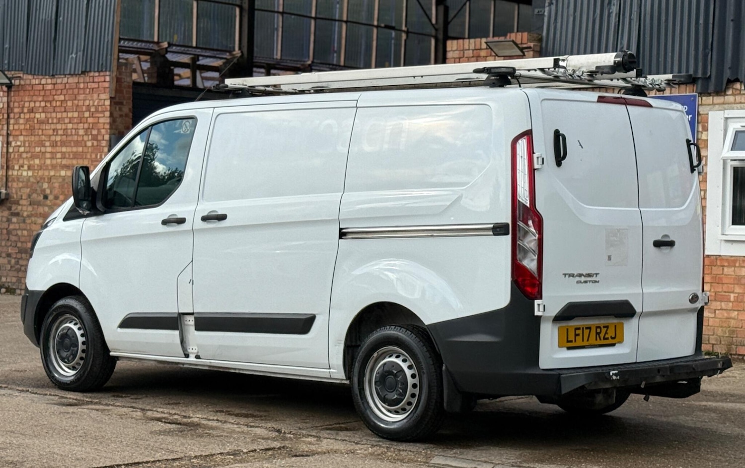 Used Ford Transit Custom 2017 for sale - 76253167: Photo 7