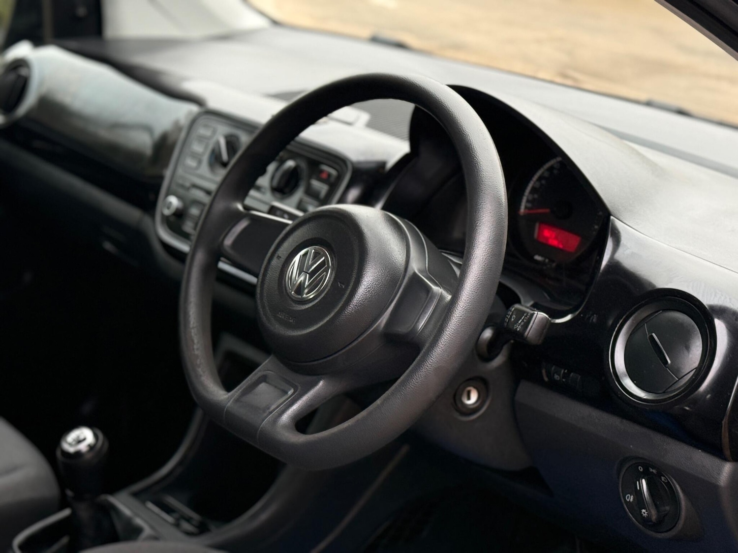 Used Volkswagen up! 2015 for sale - 77234034: Photo 10