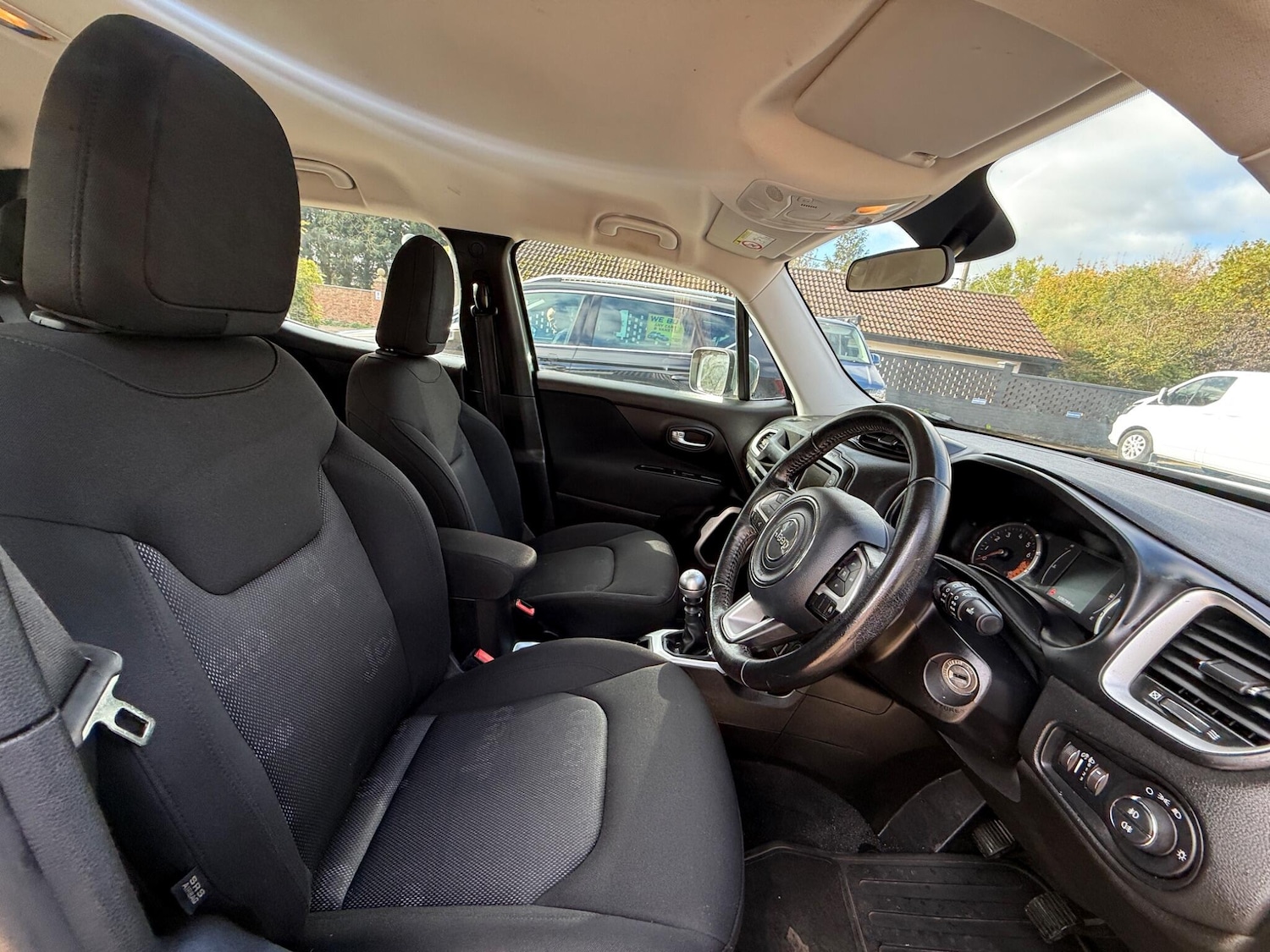 Used Jeep Renegade 2016 for sale - 76757102: Photo 14