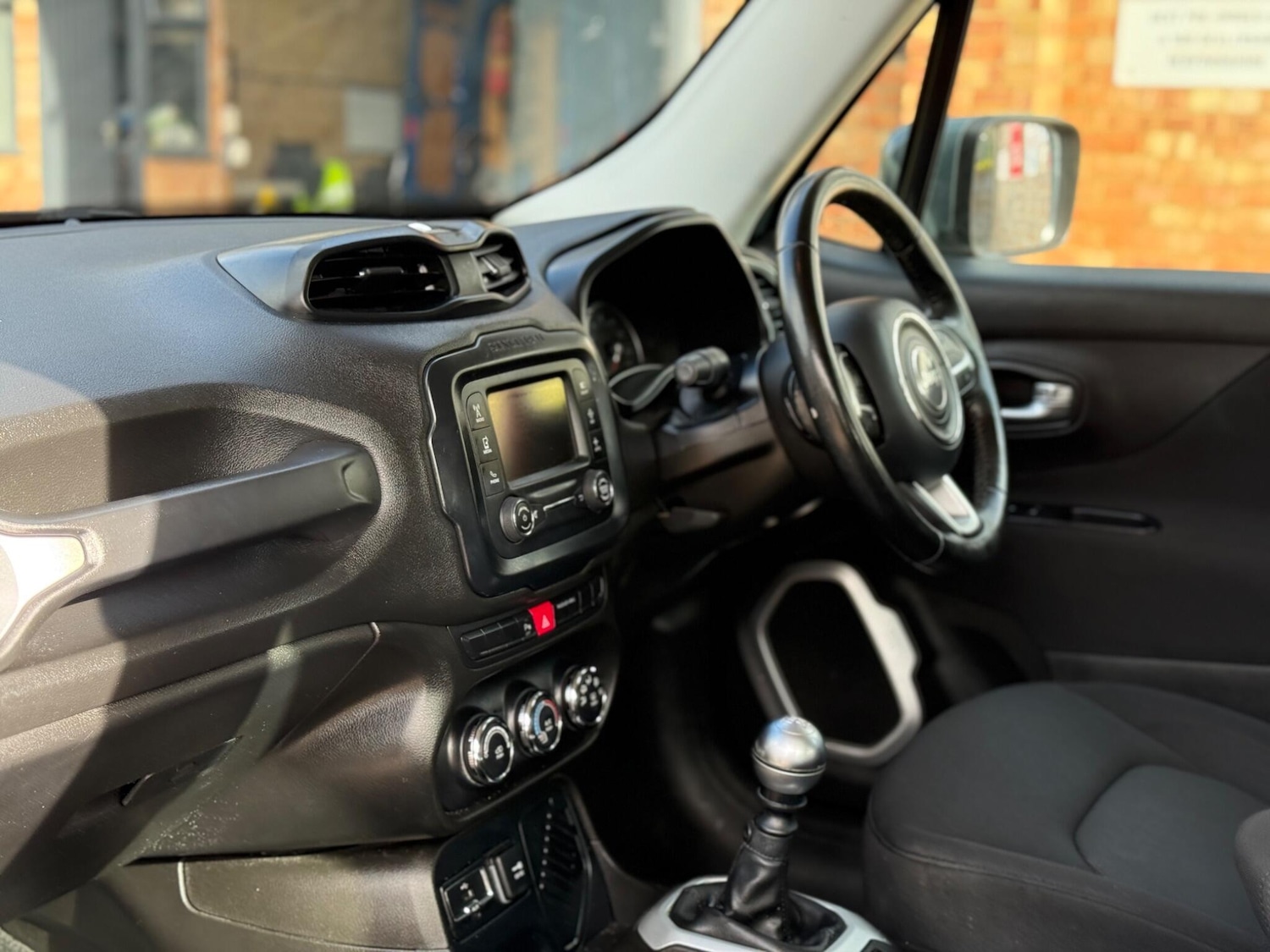 Used Jeep Renegade 2016 for sale - 76757102: Photo 15