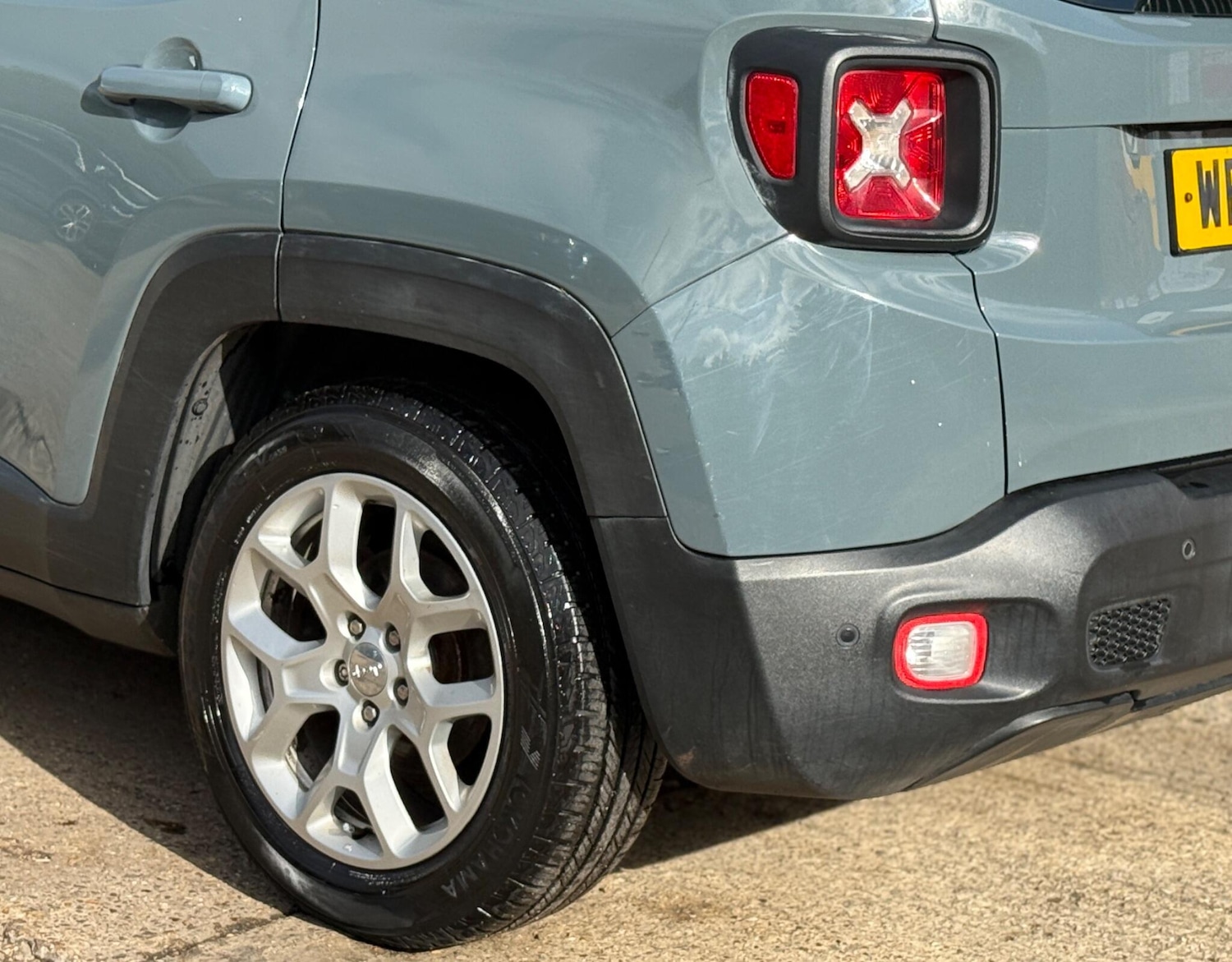 Used Jeep Renegade 2016 for sale - 76757102: Photo 27