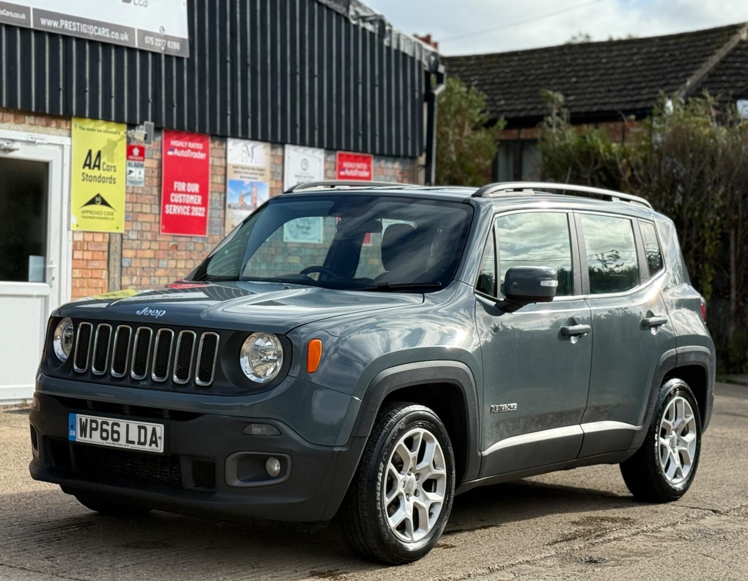 Used Jeep Renegade 2016 for sale - 76757102: Photo 5