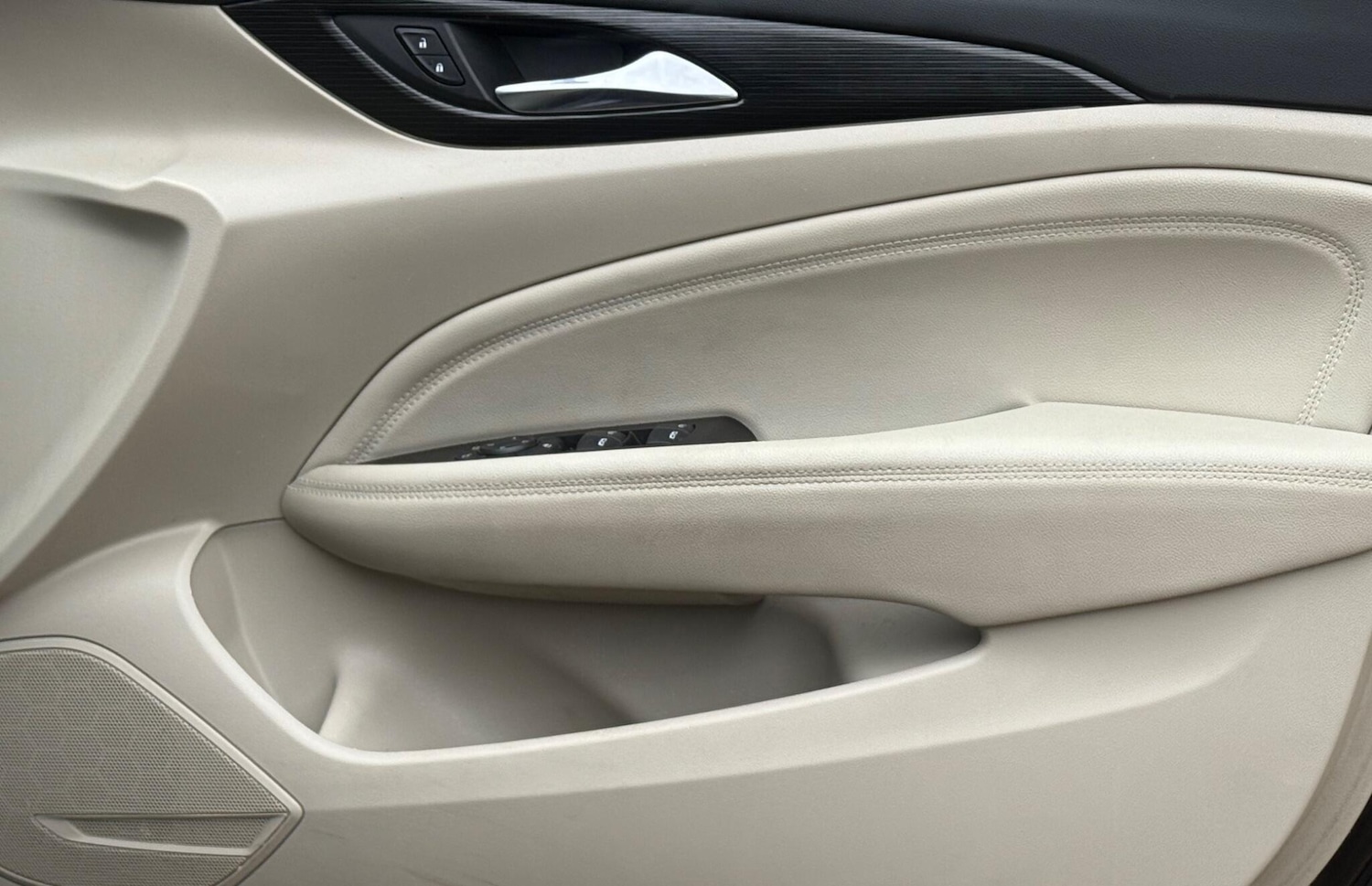 Used Vauxhall Insignia 2018 for sale - 77789648: Photo 7