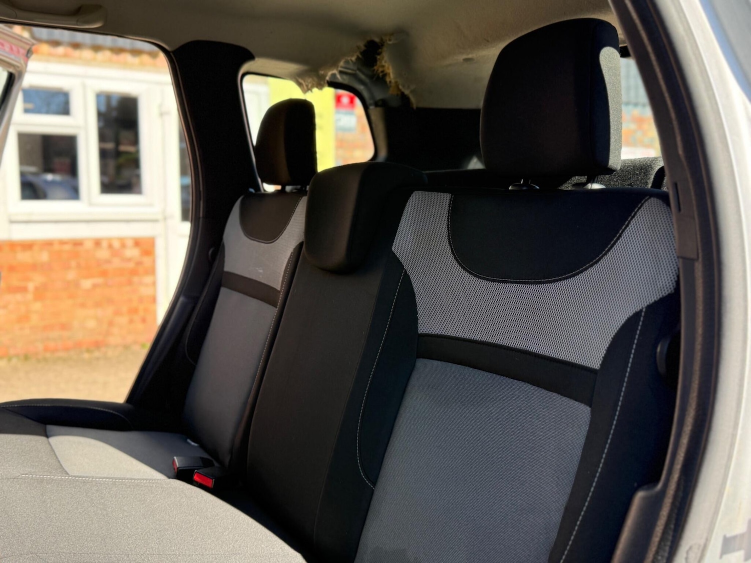 Used Dacia Duster 2018 for sale - 77931778: Photo 45