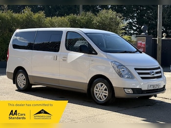 Hyundai i800 feature image