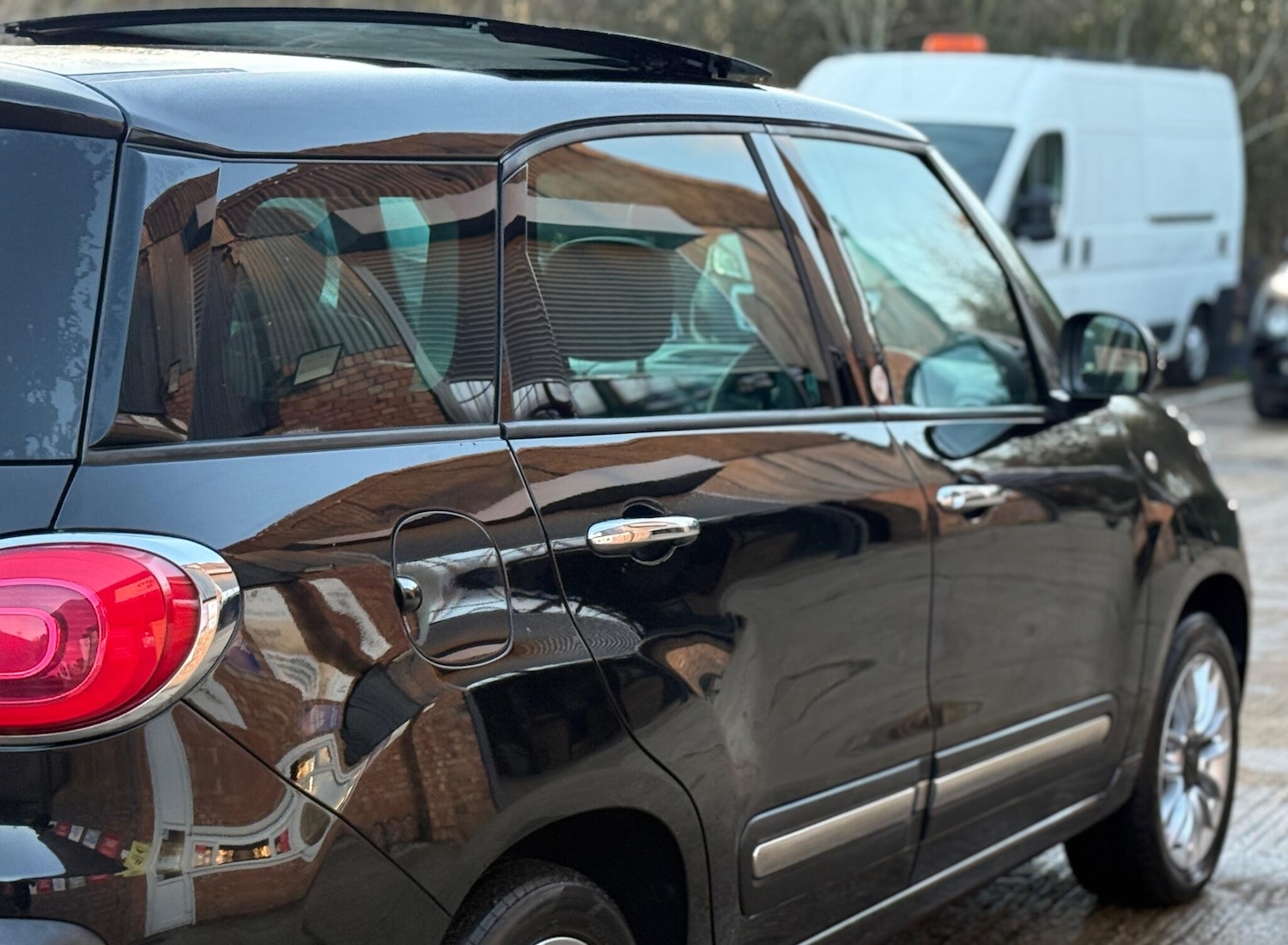 Used Fiat 500L 2014 for sale - 77301607: Photo 32